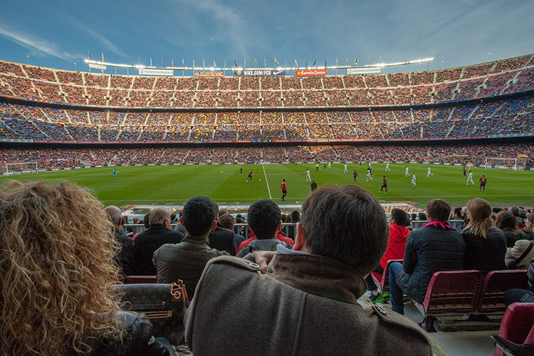 volandino-barcelona-football-stadium-6